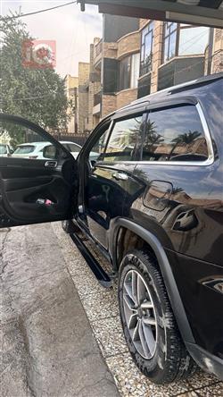 جيب جراند شيروكي